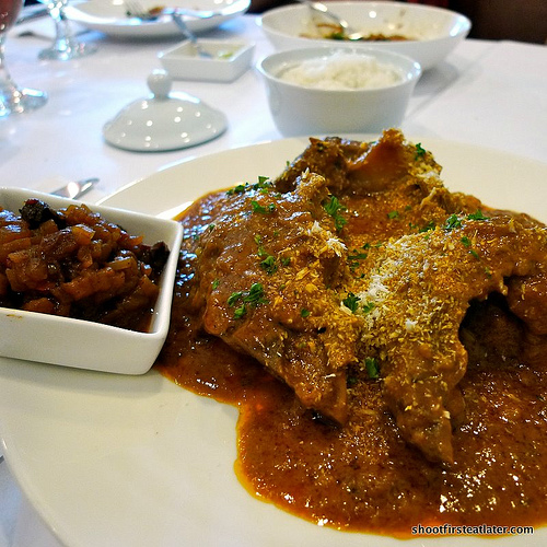 lamb curry w/ apple raisin chutney