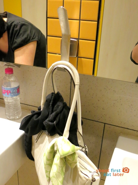 QV Melbourne rest room-002