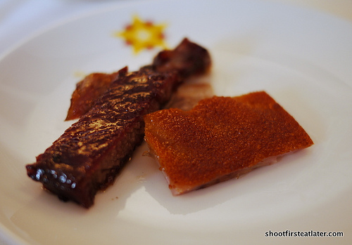 roasted suckling pig w/ barbecued pork