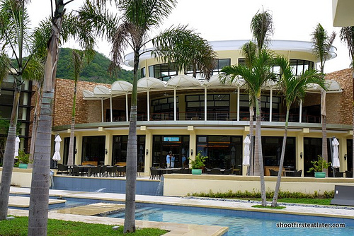 Hamilo Coast swimming pool-3