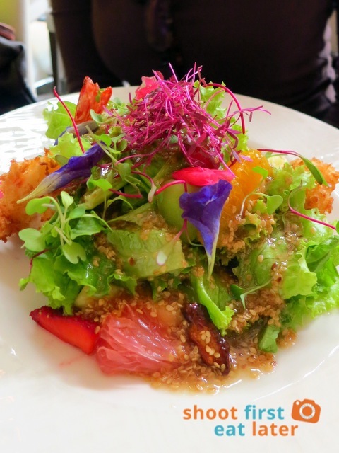 ARATA Crispy prawns and scallops with tropical fruits and sesame dressing 