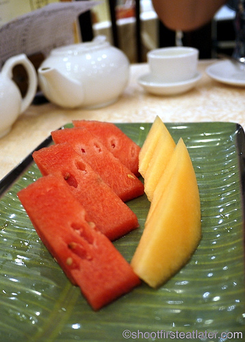 Chuk Yuen Seafood Restaurant- free fruits