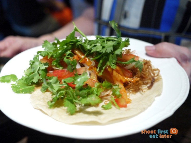 Bale Dutung- lechon taco (fried lechon flakes with Claude'9 oriental sauce)-002