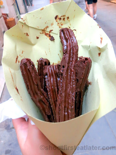 xurros de xocolata €1.20-100 grams