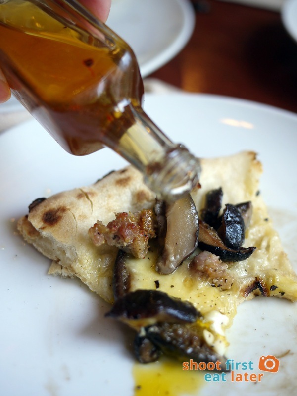 Gino's Brick Oven Pizza (Salcedo branch)-014