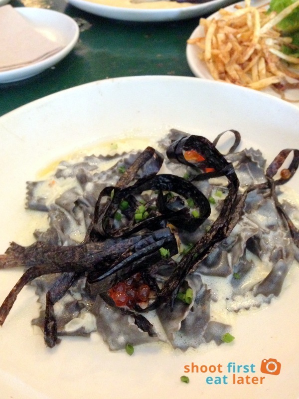 ✔ black fettucelle, Capiz scallops, salmon roe, nori P575 (half order in pic)