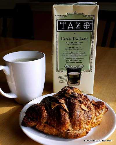 Tartine Frangipane croissant