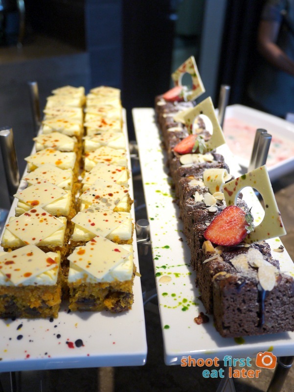 Marco Polo Hotel Ortigas Cucina Restuarant Buffet- carrot cake & brownies