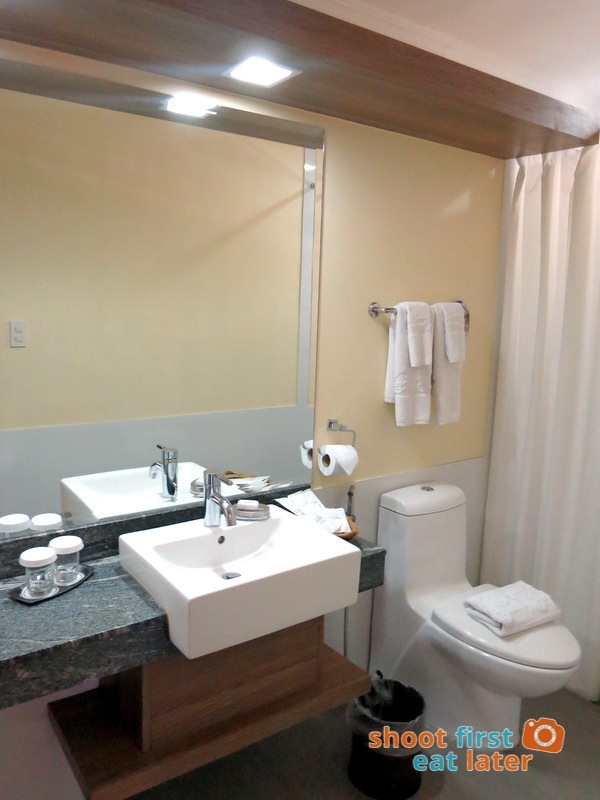 Baguio Country Club 3 Bedroom Cottage-013