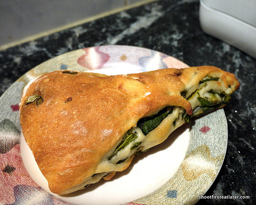 Donq Bakery - Spinach & Cheese Rustique-6