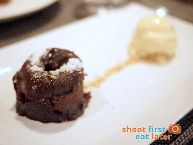 molten chocolate cake P280