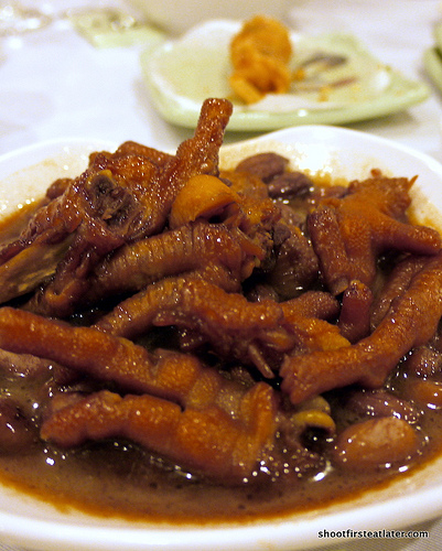 braised chicken feet