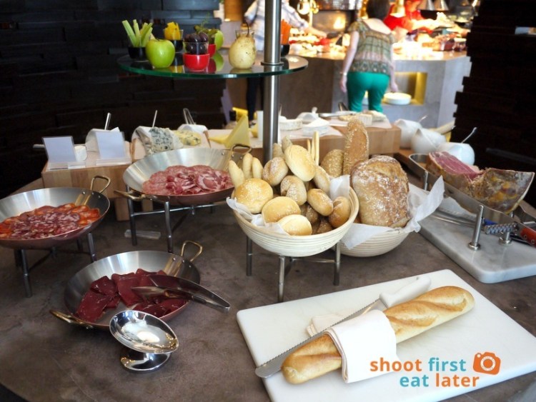 Marco Polo Hotel Ortigas Cucina Restuarant Buffet- cheese & charcuterie -003