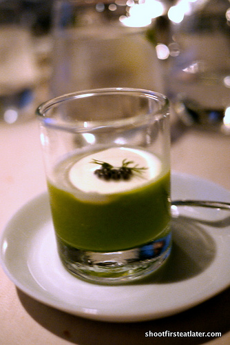 broccoli purée w lemon cream caviar