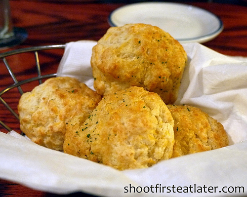 Red Lobster's Cheddar Bay Biscuits-1