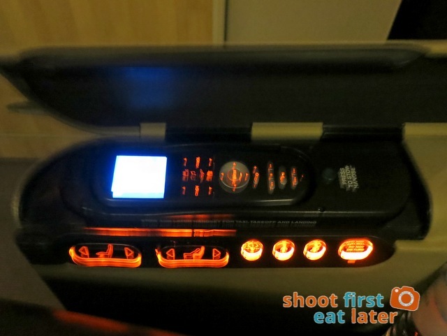 SQ 285 Boeing 777 300ER  business class-008