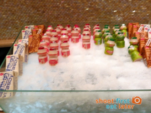 Sheraton Macao Club Lounge breakfast buffet - yakult & Vitasoy
