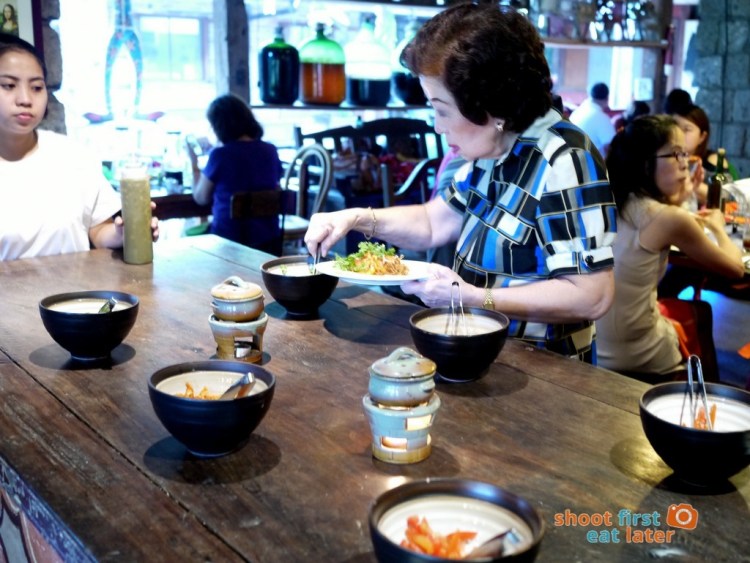 Bale Dutung- lechon taco (fried lechon flakes with Claude'9 oriental sauce)-001