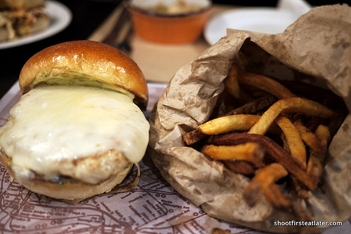 chili chicken burger