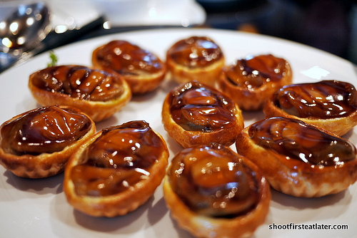 Baked whole abalone puffs w/ diced chicken