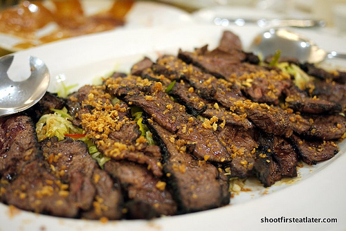 seared US beef fillet salad 
