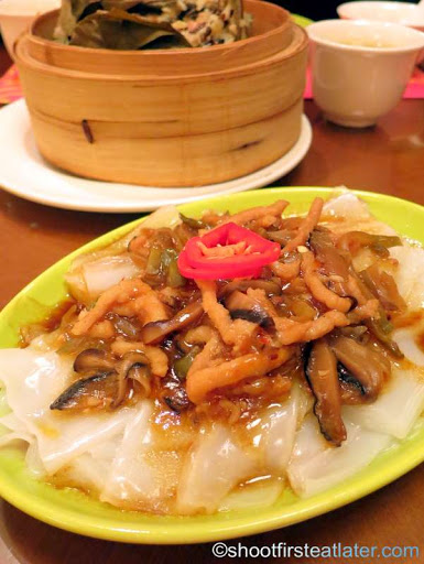 steamed -Chen Chuan- rice sheet noodles with preserved vegetable & shredded pork HK$38