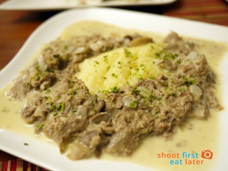 Antojos Restaurante- Lengua Estofado P425