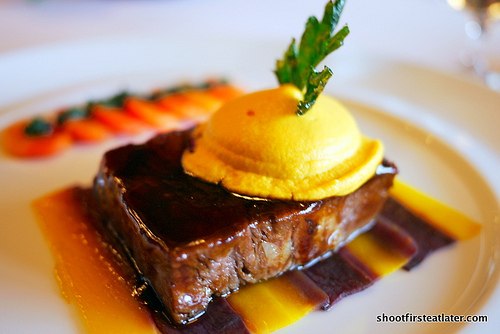 Braised wagyu beef shoulder & young carrot panache in red wine sauce