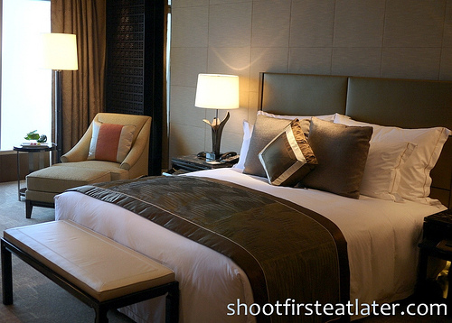 Ritz-Carlton Hong Kong Deluxe Room-3
