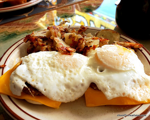 Breakfast sandwich