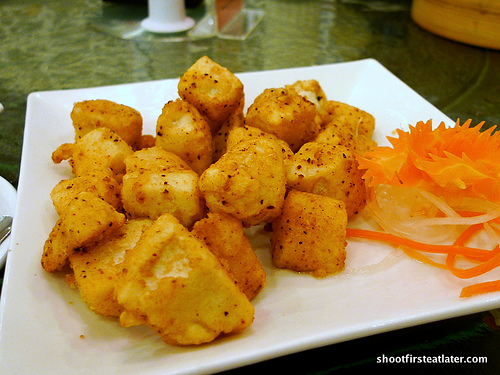 Fried beancurd w/ salt & pepper