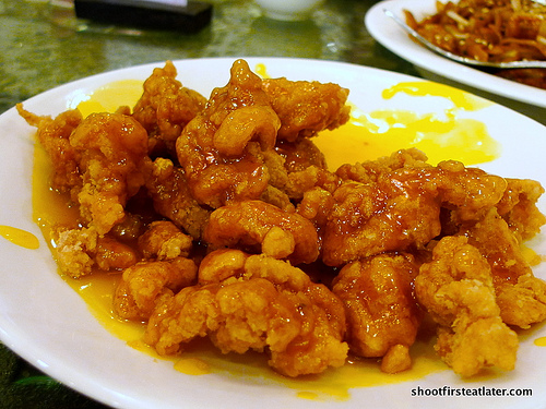 Chicken w/ lemon sauce