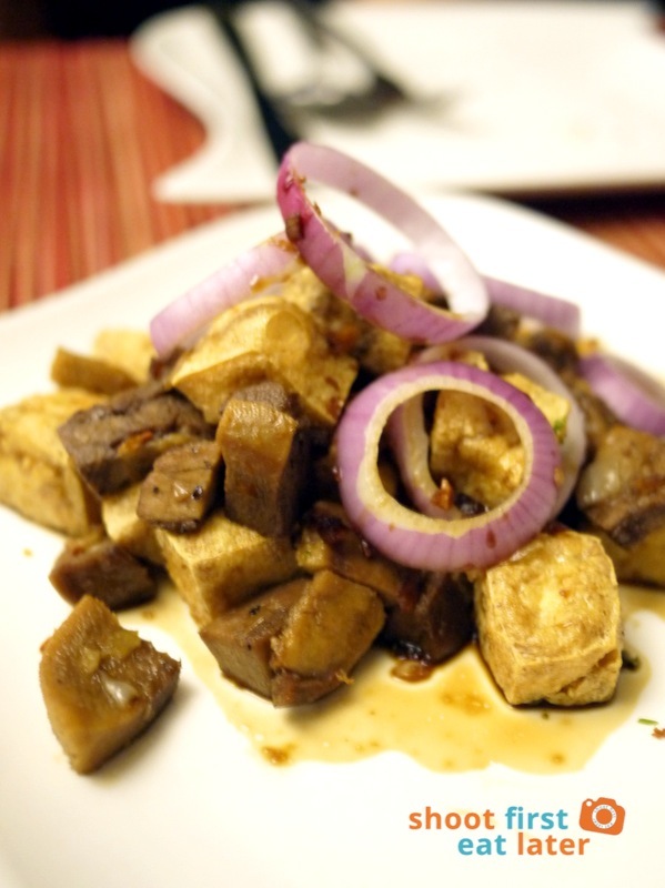 Antojos Restaurante- Tokwa't Lengua P280