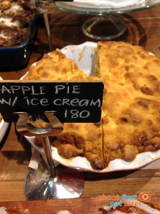 Wildflour Cafe Podium -013 apple pie with ice cream P180