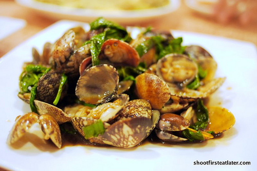 sauteed sea clams w/ ginger