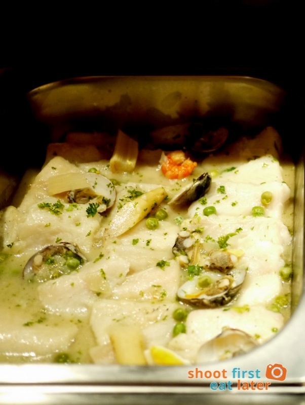 Alba Restaurante Español- Pescado en Salsa Verder (fish in light cream sauce)