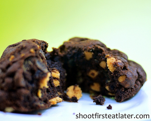 Levain Bakery's dark chocolate peanut butter chip cookie-2