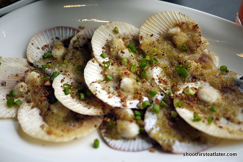 baked scallops w/ garlic butter