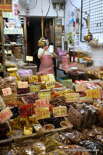Taipei fruit and veggie market-12