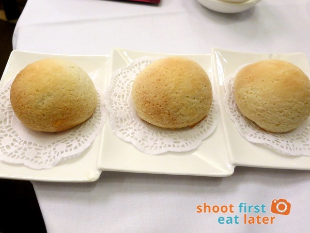 Fu Sing Seafood Restaurant - baked barbecue pork buns HK$42-001