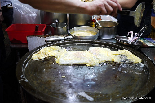 the making of oyster cakes