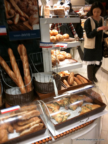 Donq Bakery - Spinach & Cheese Rustique-1