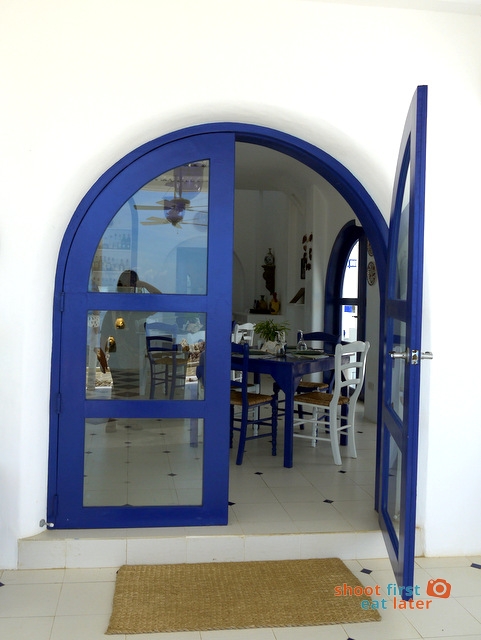 Balesin Island Club - Mykonos Village's Taverna Thanassis restaurant-003