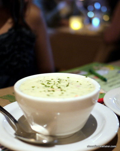 corn chowder w/ lump crab