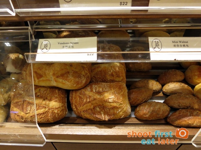 Eric Kayser Hong Kong - vendome square HK$22 mini walnut