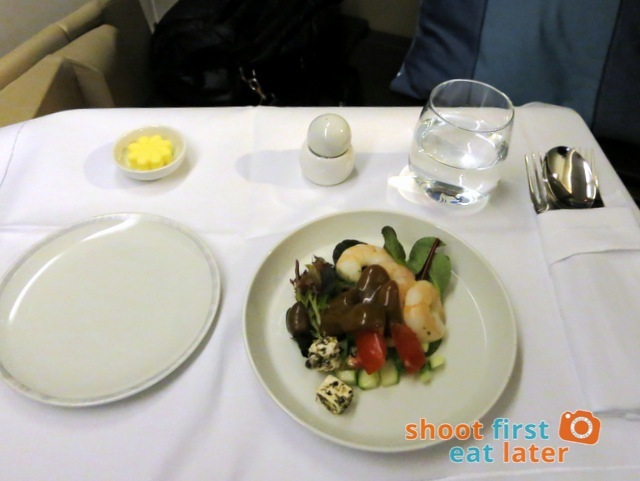 SQ 285 Boeing 777 300ER  business class meal -004