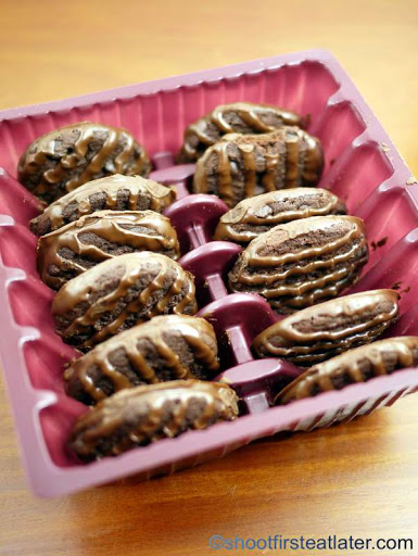 Chips Delight Triple Overload Chocolate Cookies-001