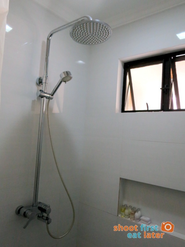 Baguio Country Club 3 Bedroom Cottage-014