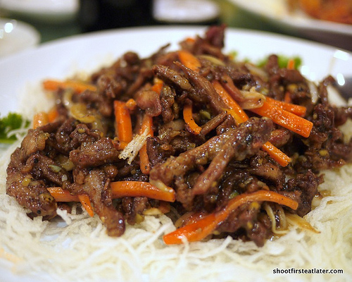 shredded duck meat w/ black pepper sauce