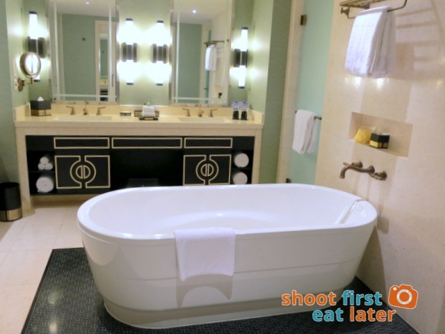 Sheraton Macao Hotel- Executive Suite -004